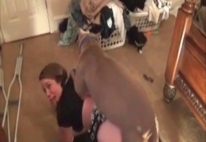 Chubby slut is having passionate fun with a doggo